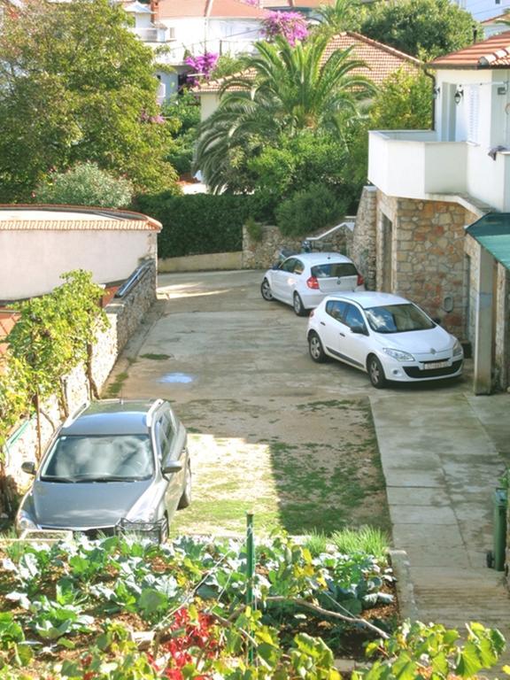 Apartments Skrivaneli Jelsa  Exterior foto